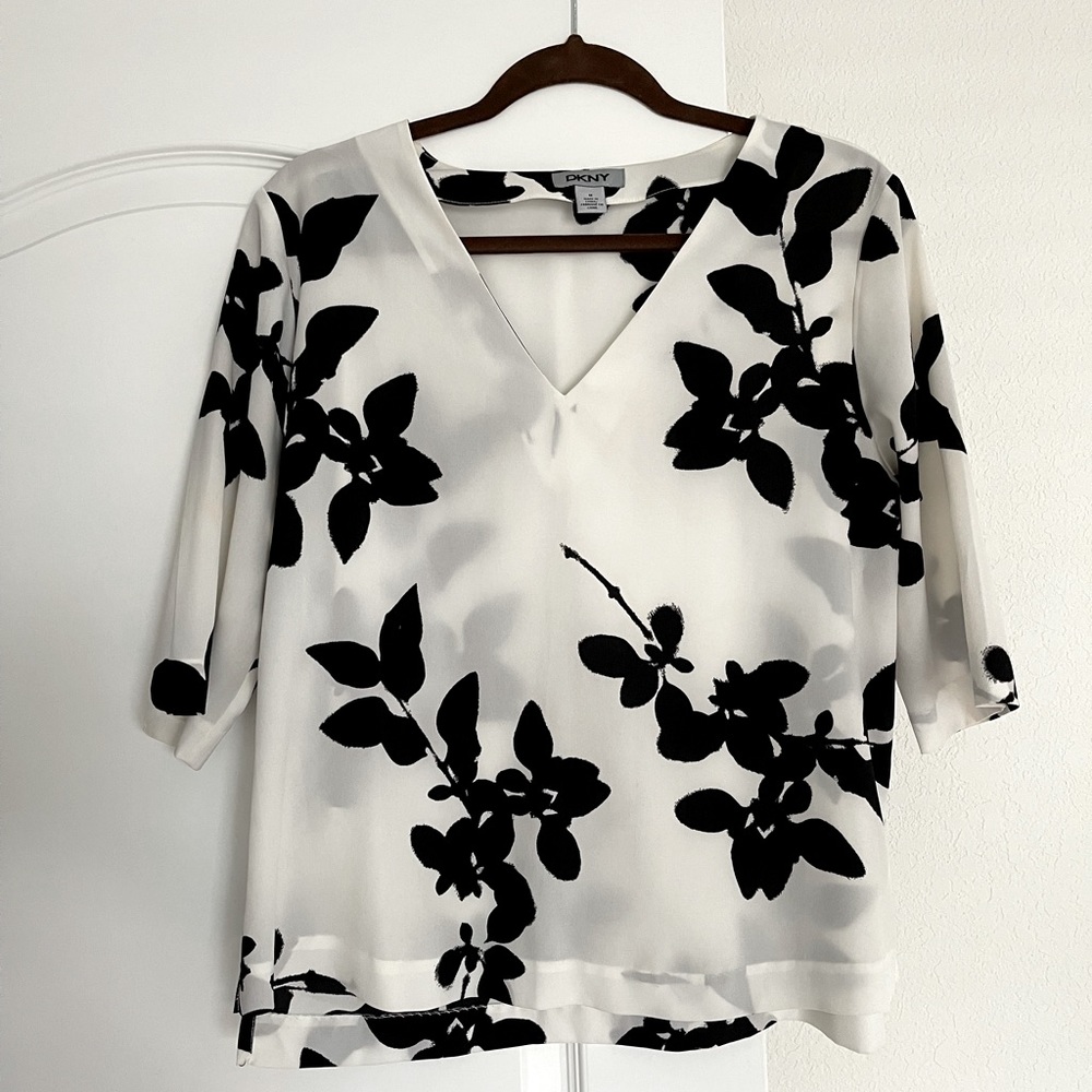 DKNY shirt size M